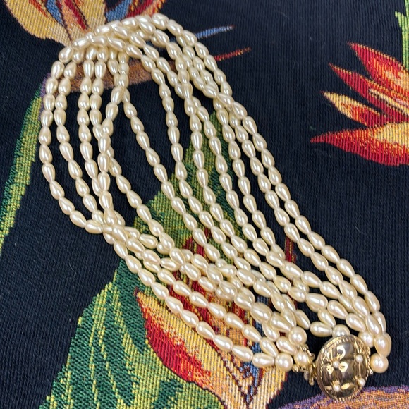 Carolee Jewelry - Carolee simulated 6 strand pearl necklace